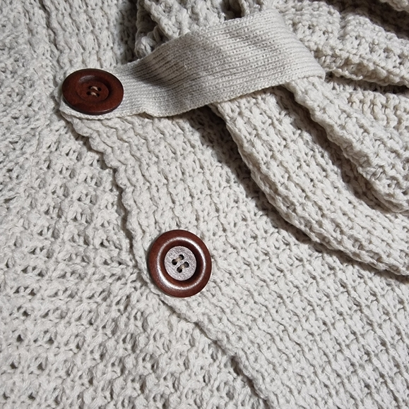 3/$40 Sale! Miracle Beige Turtleneck Sweater - Picture 5 of 7